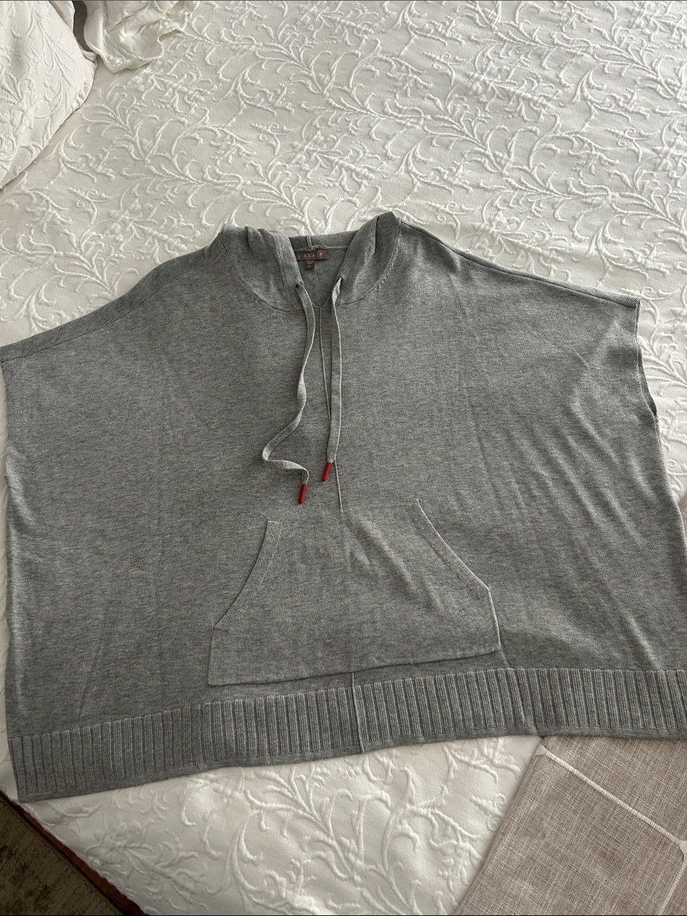 Lilla/P One Size Gray Hooded Sleeveless Sweater with Front Pocket, Unisex